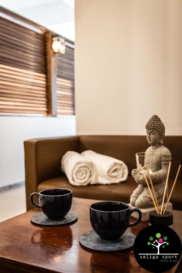 Seliga Sport Apartments & Spa Lesznowola  Buitenkant foto